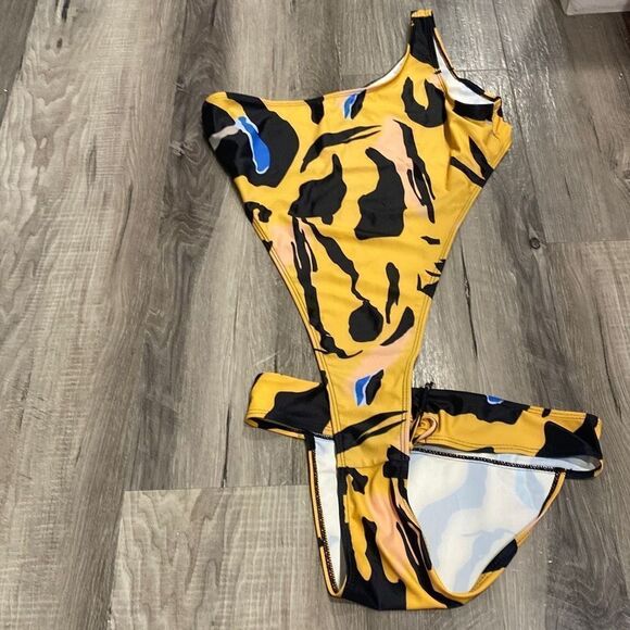 Matte Collection Galen Yellow Black Print One Piece Asymmetrical Swimsuit Large - Picture 1 of 5